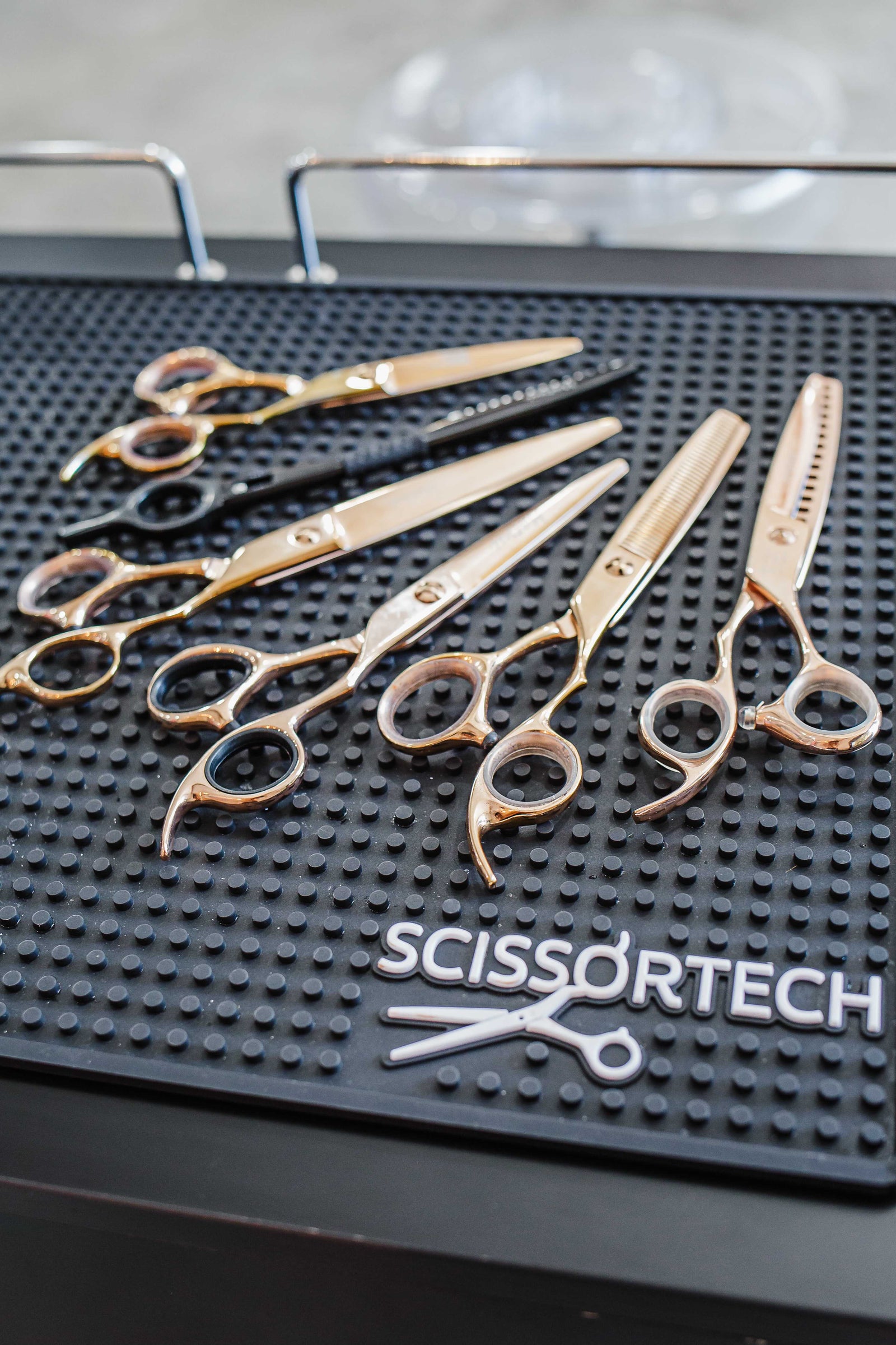 Scissors Vs Shears: What You Need to Know, Scissor Mall
